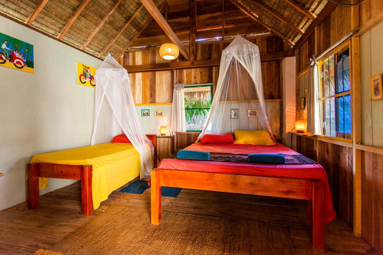Retro Kampot Guesthouse Екстериор снимка